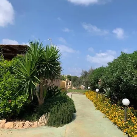 Maveda, Un Dammuso Immerso Nel Verde Holiday home Lampedusa