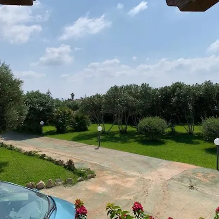 Maveda, Un Dammuso Immerso Nel Verde Holiday home Lampedusa