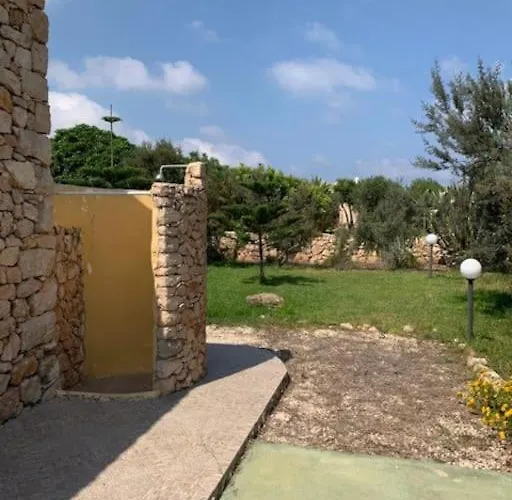 Maveda, Un Dammuso Immerso Nel Verde בית נופש *