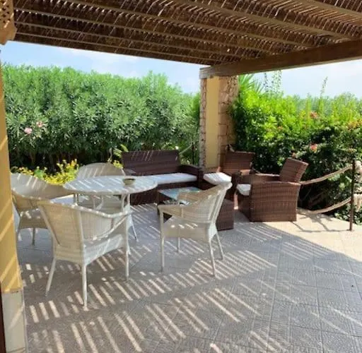 Maveda, Un Dammuso Immerso Nel Verde בית נופש